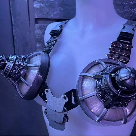 Futuristic Pink LED Bra - Picture 9 of 9